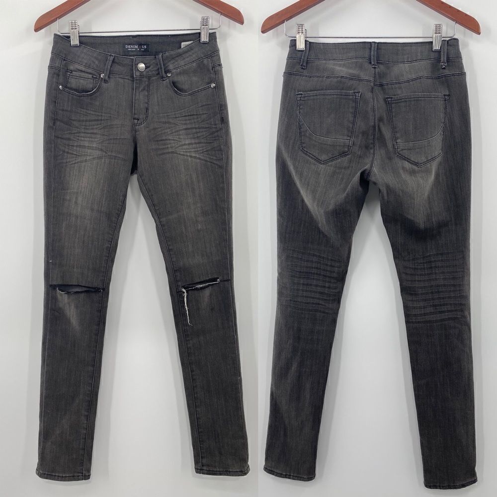 3For$20 Denim 4 Us Black Ripped Jeans size 5
